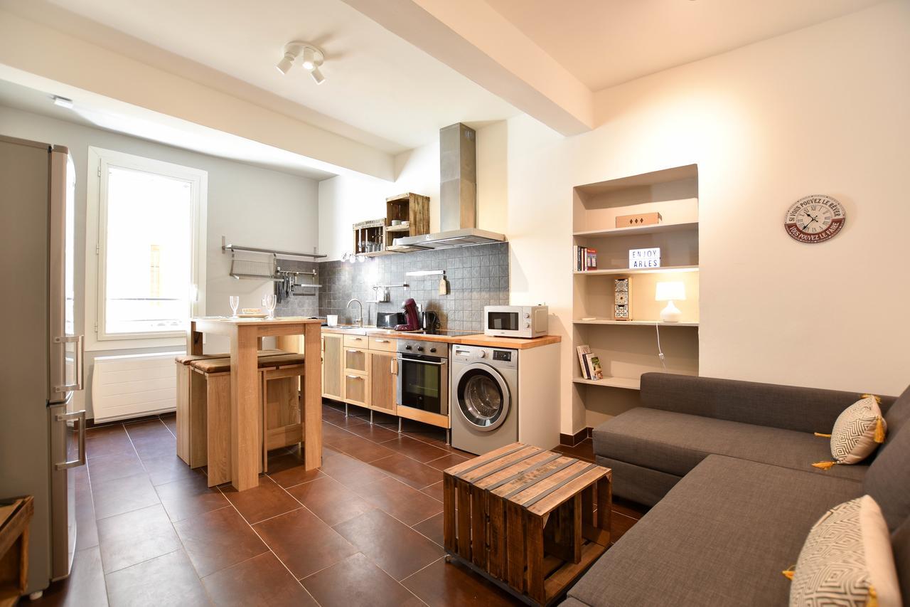 Succes - Tres Beau Duplex- Coeur D'Arles- Climatisation Apartment Ngoại thất bức ảnh